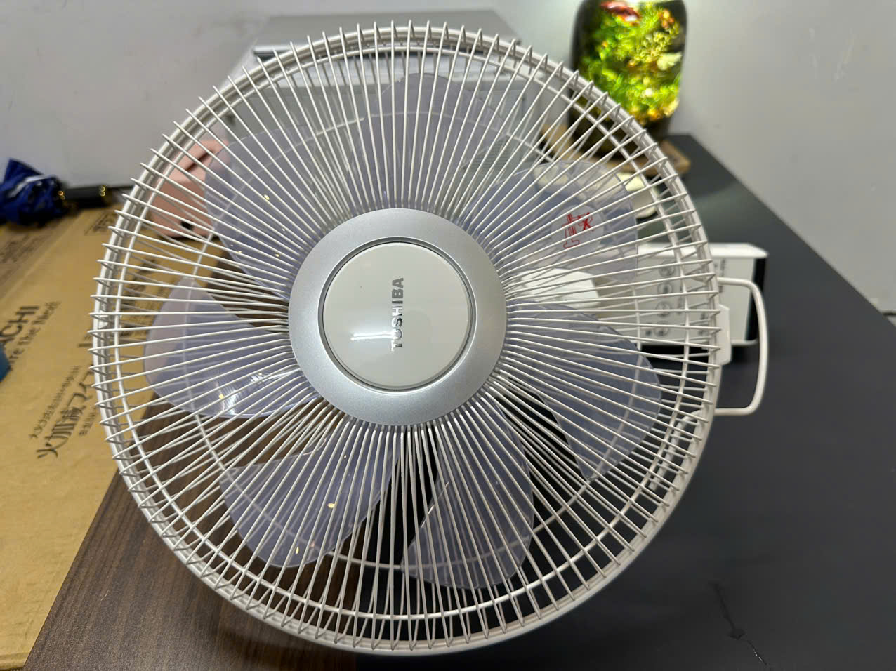 Quạt treo tường Toshiba TF-30RK29
